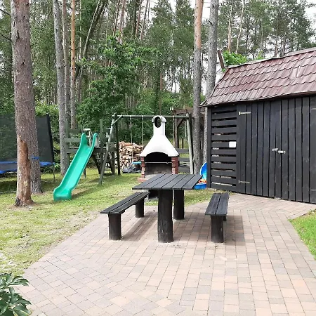 Domek Nad Jeziorem 別荘 Załakowo